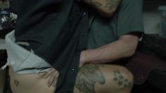 Полностью голая Леви Трэн в сериале «Бесстыжие» фото #13
