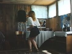 Оксана Мысина показала голые сиськи в фильме «Пьеса для пассажира» фото #15