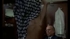 Сильвия Дионисио оголила грудь в фильме «Девушка из спального вагона» фото #13