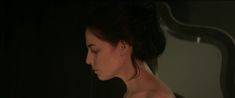 Юлия Снигирь показала голую грудь в сериале «Кровавая барыня» фото #10
