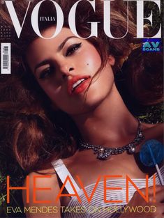 Голая грудь Евы Мендес в журнале Vogue фото #25