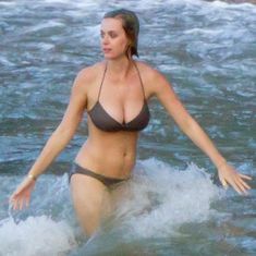 Сочный бюст Кэти Перри в купальнике на Гавайях фото #2