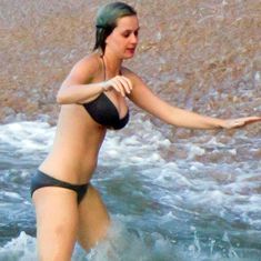 Сочный бюст Кэти Перри в купальнике на Гавайях фото #7