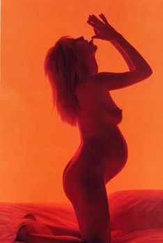 Беременная голая Хайди Клум в журнале Vitals Woman фото #1