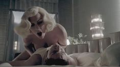 Голая Леди Гага в сериале «Американская история ужасов» фото #36