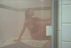 Голая Ава Фабиан в сериале «Эротические признания» фото #27