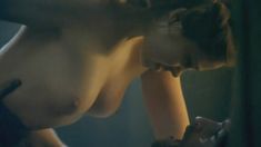 Анна Хатчисон снялась голой в сериале «Спартак: Война проклятых» фото #8