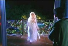 Голая грудь Брэнди Дэвис в сериале «Бухта страсти. Восходящие звезды» фото #3