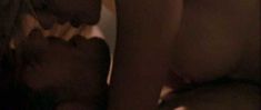 Голая грудь Джесси Уорд в фильме «Остановка 2. Не оглядывайся назад» фото #2