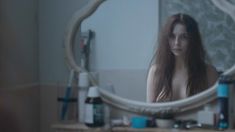 Голая грудь Джоди Комер в сериале «Тринадцать» фото #5