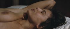 Полностью голая Елена Анайя в фильме «Комната в Риме» фото #13