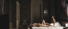 Полностью голая Елена Анайя в фильме «Комната в Риме» фото #32