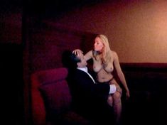 Ирина Воронина показала голую грудь в фильме The Casino Job фото #15