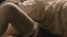 Голая Катрина Балф в сериале «Чужестранка» фото #15