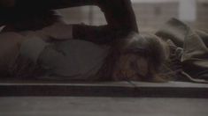 Голая Кери Рассел в сериале «Американцы» фото #4