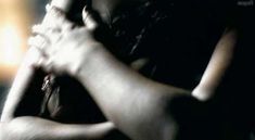 Кристина Агилера засветила голый сосок для Stripped фото #3