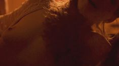 Голая грудь Кристины Коул в сериале «Больница Никербокер» фото #2