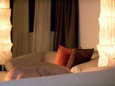 Голая Кэрри Стивенс в фильме «Она сказала. Я люблю тебя» фото #2