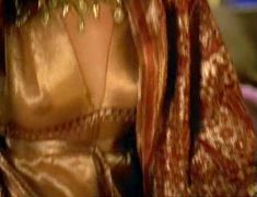 Засвет сосков Леонор Варела в сериале «Клеопатра» фото #60