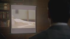 Голая Лиззи Каплан в сериале «Мастера секса» фото #29