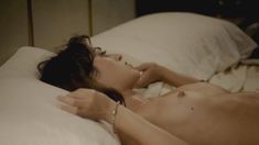 Голая Лиззи Каплан в сериале «Мастера секса» фото #43