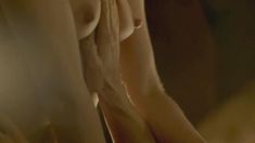 Голая Лора Хэддок в сериале «Демоны Да Винчи» фото #14