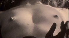Голая Лоредана Канната в фильме «Пожирательница мужчин» фото #55