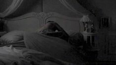 Голая грудь Лу де Лааж в фильме «Люблю смотреть на девушек» фото #8