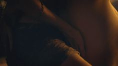 Голая Люси Лоулесс в сериале «Спартак. Боги арены» фото #2