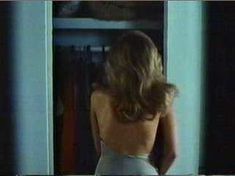 Красивая Морган Фэйрчайлд снялась полностью голой в фильме «Соблазнение» фото #1