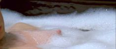 Красивая Морган Фэйрчайлд снялась полностью голой в фильме «Соблазнение» фото #11