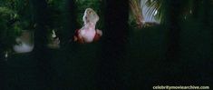 Красивая Морган Фэйрчайлд снялась полностью голой в фильме «Соблазнение» фото #13