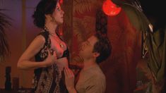 Страстная Мэри-Луиз Паркер оголила грудь и попу в сериале «Дурман» фото #17