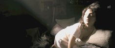 Красивая голая грудь Норы Арнезедер в фильме «Анжелика» фото #9