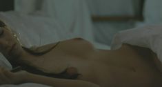 Полностью голая Пас де ла Уэрта в фильме «Предел контроля» фото #13