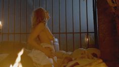 Голая Ребекка Фергюсон в сериале «Белая королева» фото #16