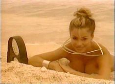 Красотка София Вергара оголила грудь и попу для Sofia Vergara Swimsuit Calendar Video фото #2