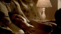 Голая грудь Шарлотты Райли в сериале «Прикуп» фото #7