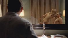 Голая Эмили Кинни в сериале «Мастера секса» фото #2