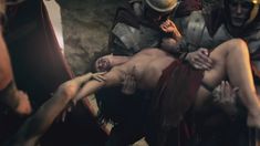 Голая Эрин Каммингс в сериале «Спартак. Кровь и песок» фото #10