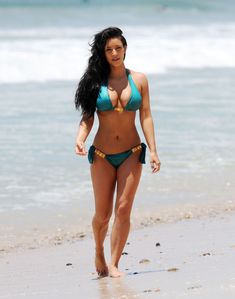 Красотка Ким Кардашьян отдыхает на пляже Пуэрто-Вальярта фото #26