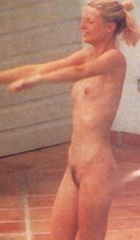 Полностью голая Гвинет Пэлтроу фото #4