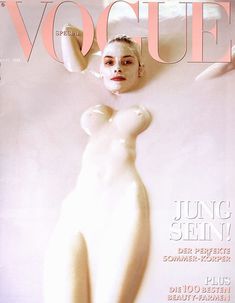 Джейми Кинг разделась для журнала Vogue фото #1