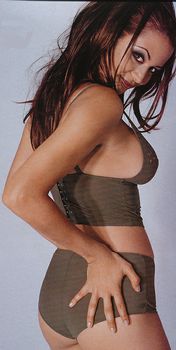 Сексуальная Кэтрин Белл в белье снялась в журнале FHM фото #11