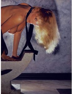 Обнажённая Сибил Даннинг позирует в журнале Playboy фото #7