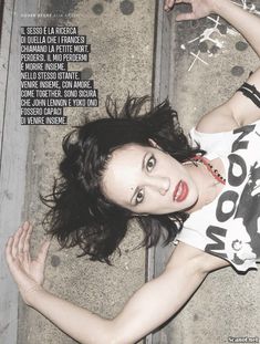 Азия Ардженто обнажила грудь в журнале Playboy фото #5