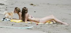 Аппетитное тело Мишы Бартон в бикини на пляже Малибу фото #13