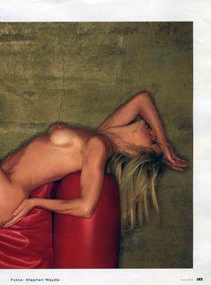 Чувственная Тери Поло снялась обнажённой в журнале Playboy фото #2