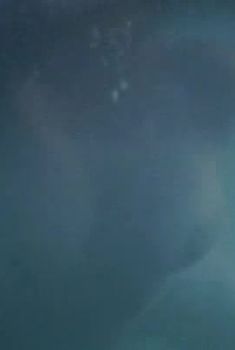 Екатерина Редникова засветила грудь под водой в фильме «Если ты меня слышишь», 2007