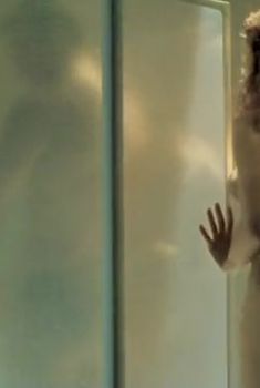 Евгения Трофимова оголила грудь и попу в фильме «Летний дождь», 2002